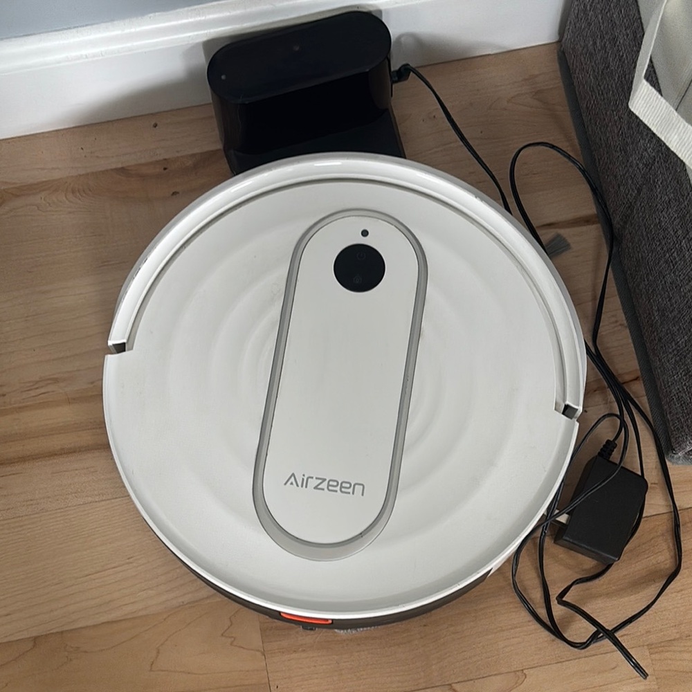 Airzeen White Robotic Vacuum Cleaner